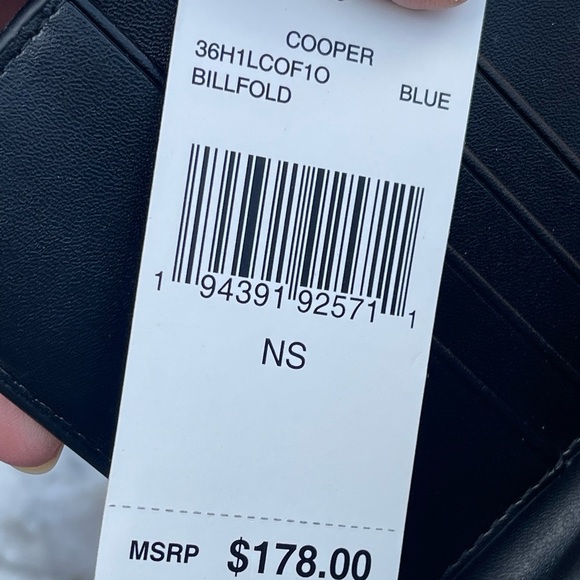 Michael Kors Cooper Blue Multi Signature Leather Graphic Logo Billfold Wallet - Picture 5 of 6